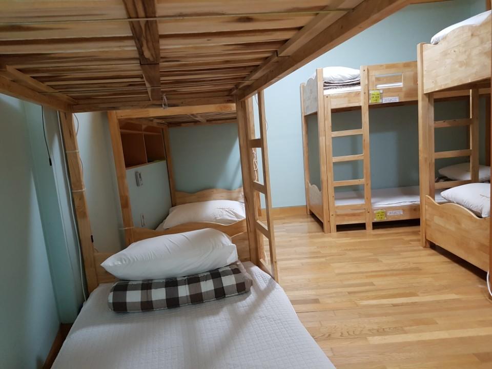 Hostel Lyndon Jeju Exterior photo
